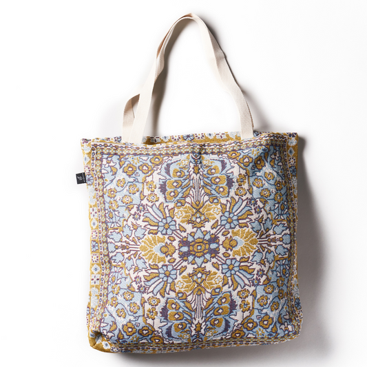 Every Little Thing' Tote Bag