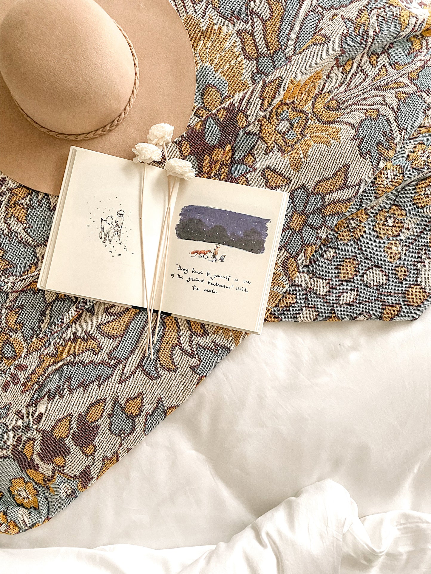 Every Little Thing' Woven Picnic Rug / Throw