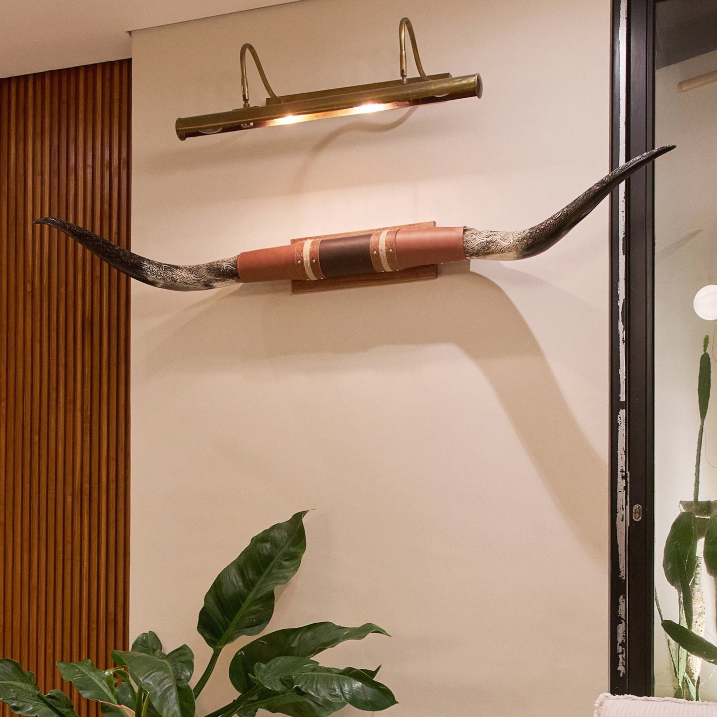 Brown Leather Mount // Carved Longhorns - Wild Hog