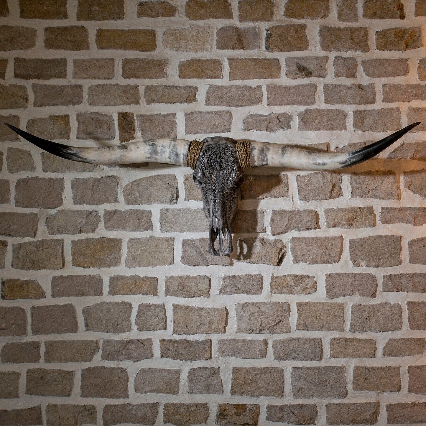 Hand Carved Longhorn Skull - Gray Vegvísir
