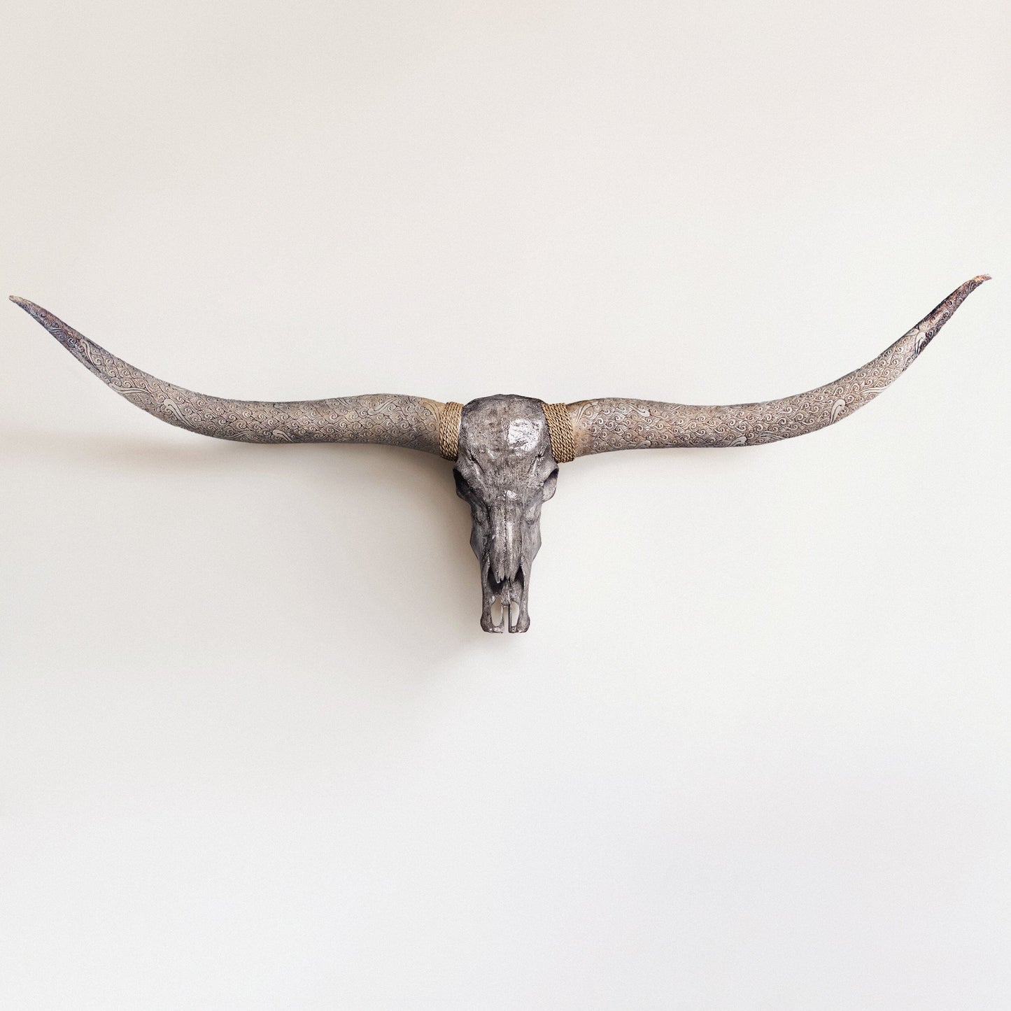 Longhorn Skull // XL Horns - Gray Storm