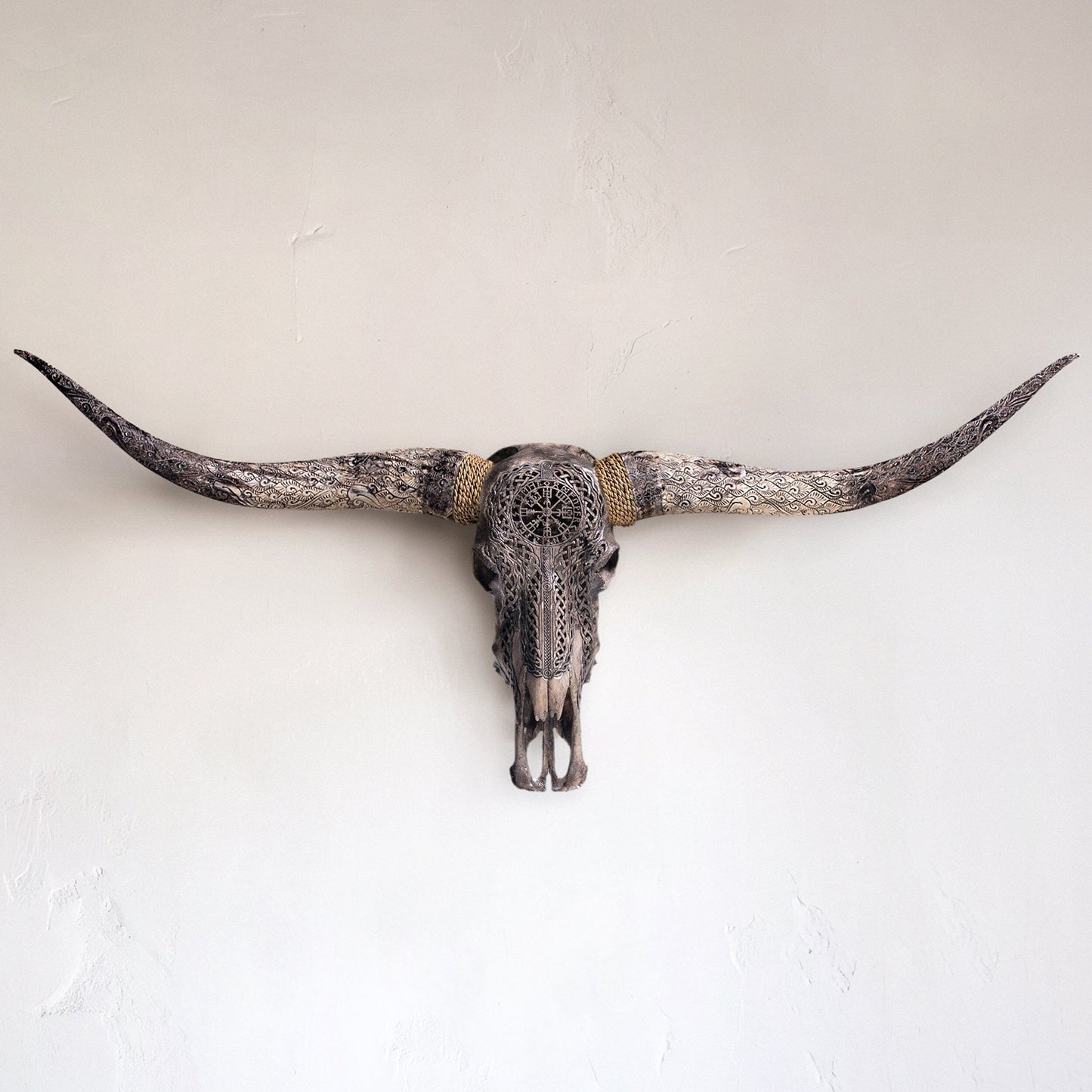 Hand Carved Longhorn Skull - Gray Vegvísir