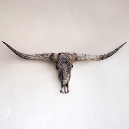 Hand Carved Longhorn Skull - Gray Vegvísir