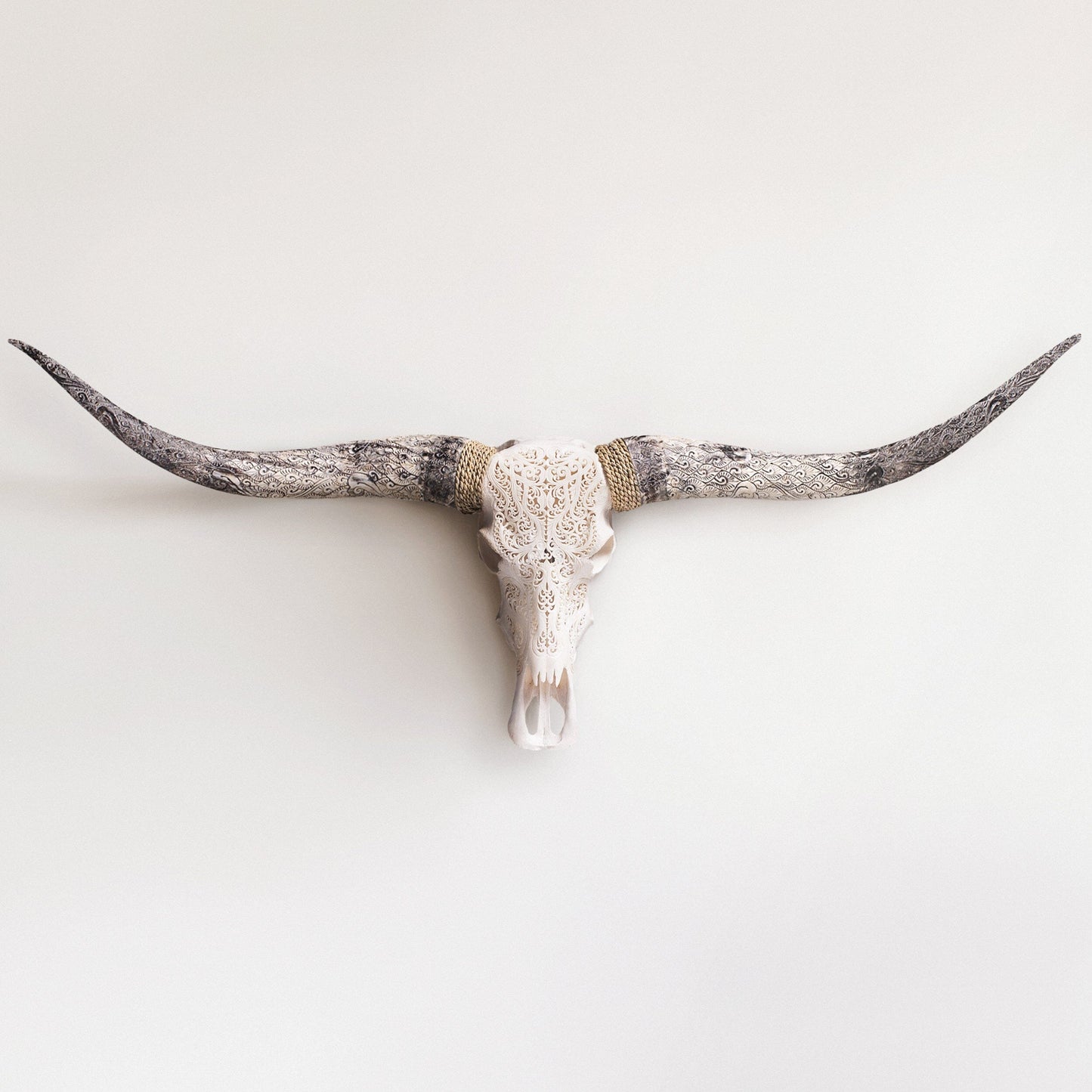 Hand Carved Longhorn Skull - White Titan